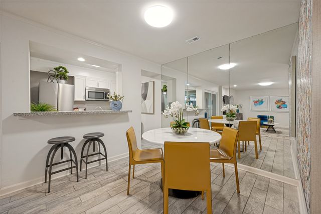 5140 Amesbury Drive 212, Dallas, TX 75206
