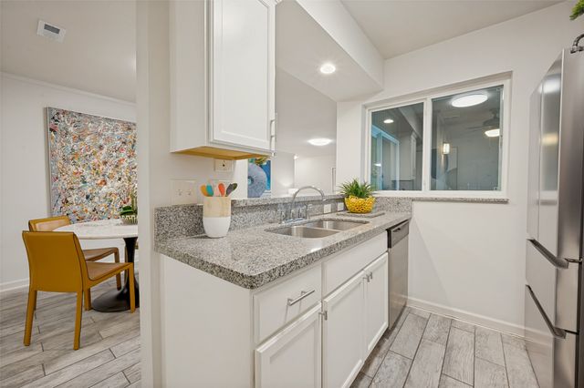 5140 Amesbury Drive 212, Dallas, TX 75206