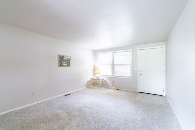 8114 Oklahoma Trail, Fort Wayne, IN 46815