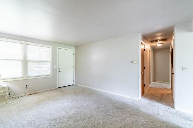 8114 Oklahoma Trail, Fort Wayne, IN 46815