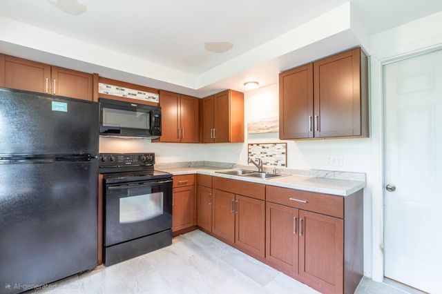 8114 Oklahoma Trail, Fort Wayne, IN 46815