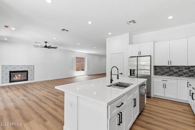 2940 W ADVENTURE Drive, Anthem, AZ 85086