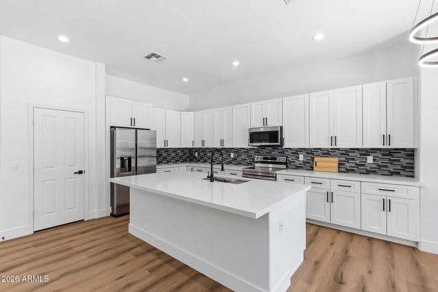 2940 W ADVENTURE Drive, Anthem, AZ 85086