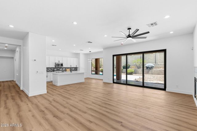 2940 W ADVENTURE Drive, Anthem, AZ 85086