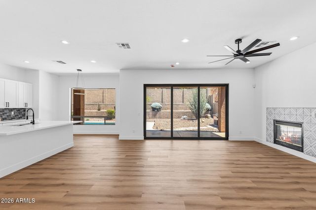 2940 W ADVENTURE Drive, Anthem, AZ 85086