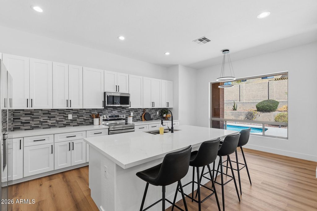 2940 W ADVENTURE Drive, Anthem, AZ 85086 — photo 4