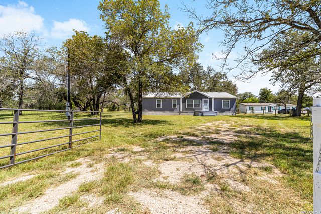 458 PATTON RD, Somerset, TX 78069
