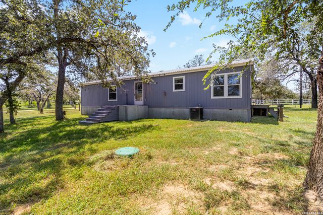 458 PATTON RD, Somerset, TX 78069