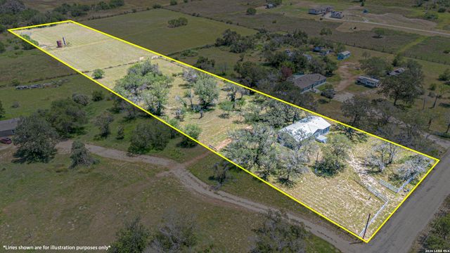 458 PATTON RD, Somerset, TX 78069