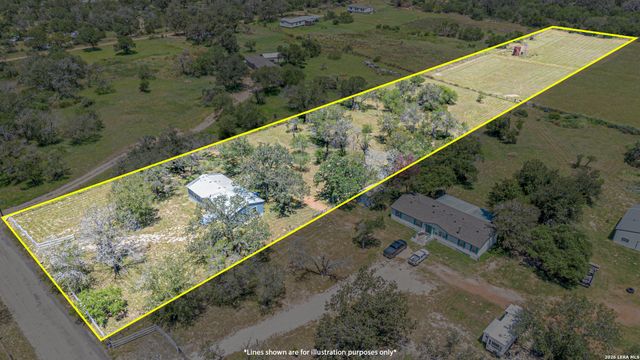 458 PATTON RD, Somerset, TX 78069