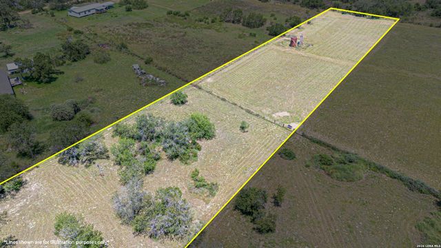 458 PATTON RD, Somerset, TX 78069