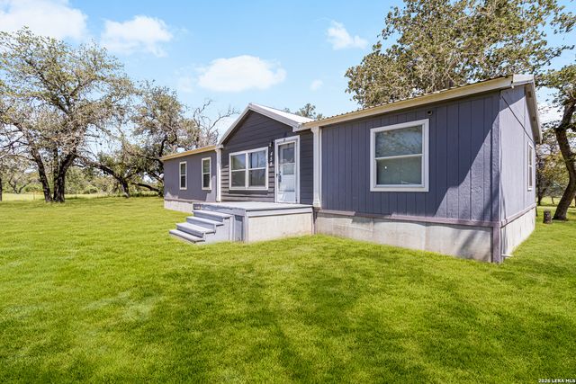 458 PATTON RD, Somerset, TX 78069