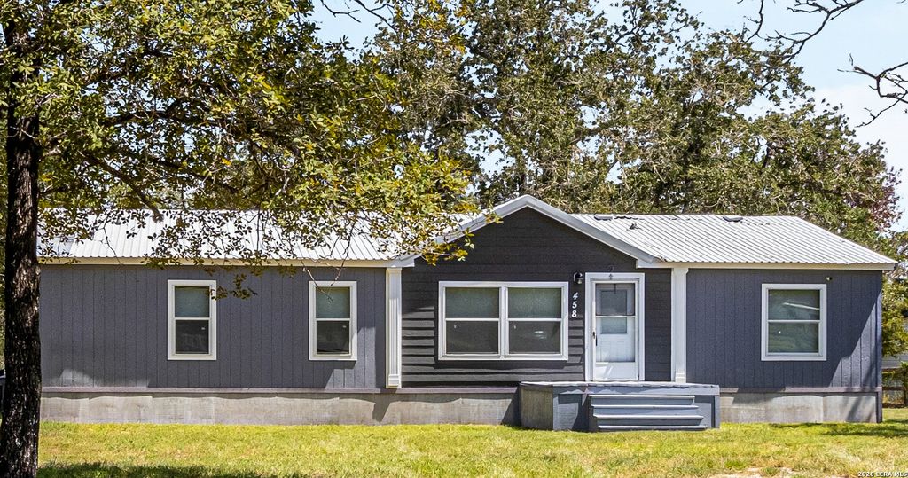 458 PATTON RD, Somerset, TX 78069