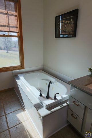 2334 Road P, Emporia, KS 66801