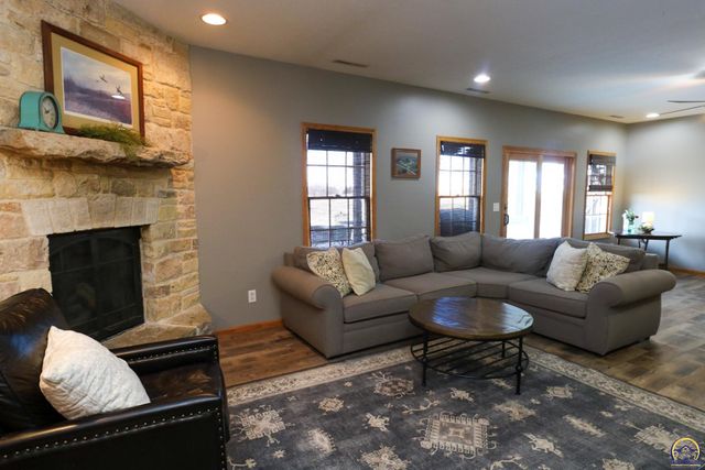 2334 Road P, Emporia, KS 66801