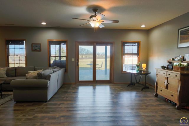 2334 Road P, Emporia, KS 66801