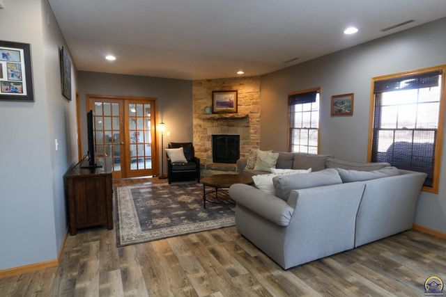 2334 Road P, Emporia, KS 66801