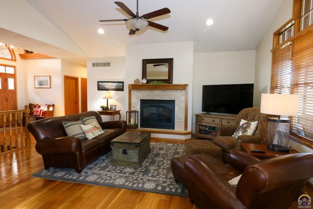 2334 Road P, Emporia, KS 66801