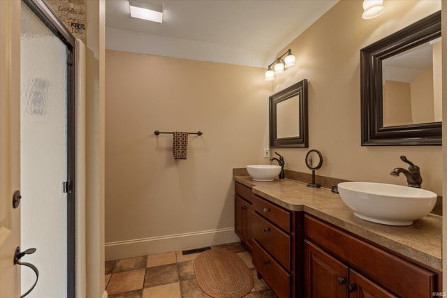 21816 Locust Bend Court, South Bend, IN 46628