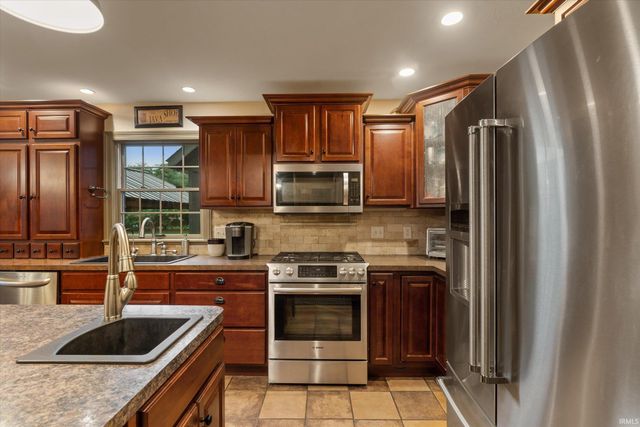 21816 Locust Bend Court, South Bend, IN 46628