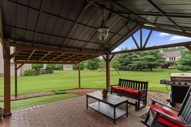 21816 Locust Bend Court, South Bend, IN 46628