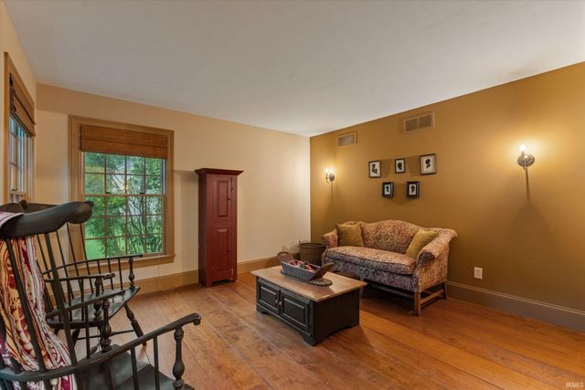 21816 Locust Bend Court, South Bend, IN 46628