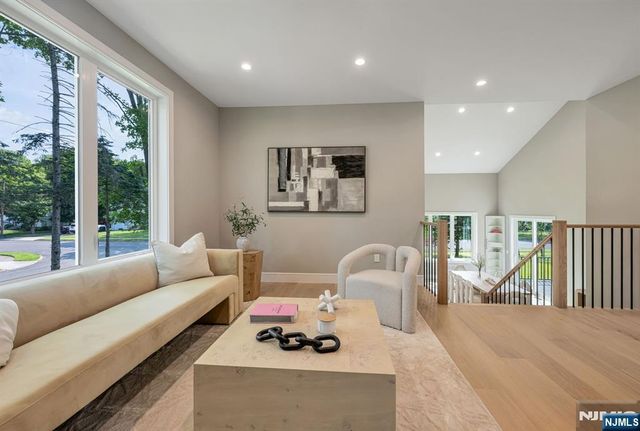62 Asmus Road, Closter, NJ 07624