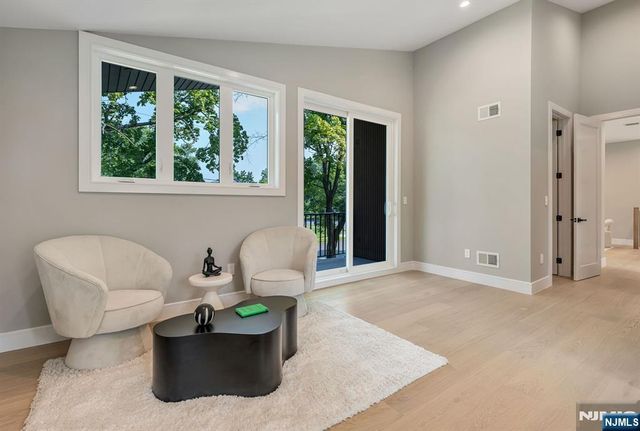 62 Asmus Road, Closter, NJ 07624