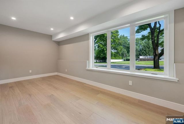 62 Asmus Road, Closter, NJ 07624