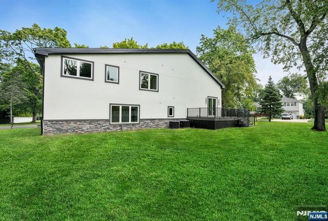 62 Asmus Road, Closter, NJ 07624