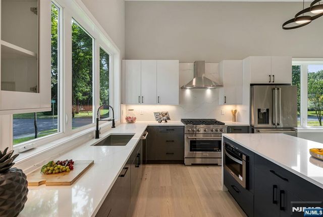 62 Asmus Road, Closter, NJ 07624