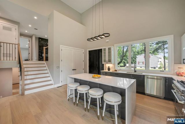 62 Asmus Road, Closter, NJ 07624