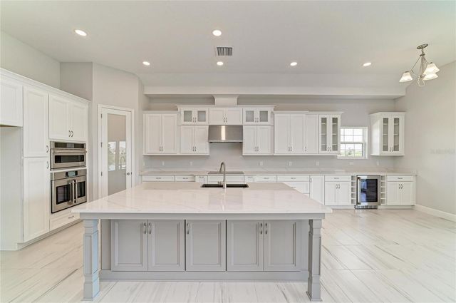 10183 LILAC MANOR TRACE, San Antonio, FL 33576