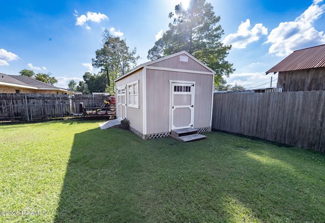 475 Broussard Street, Breaux Bridge, LA 70517