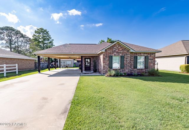 475 Broussard Street, Breaux Bridge, LA 70517