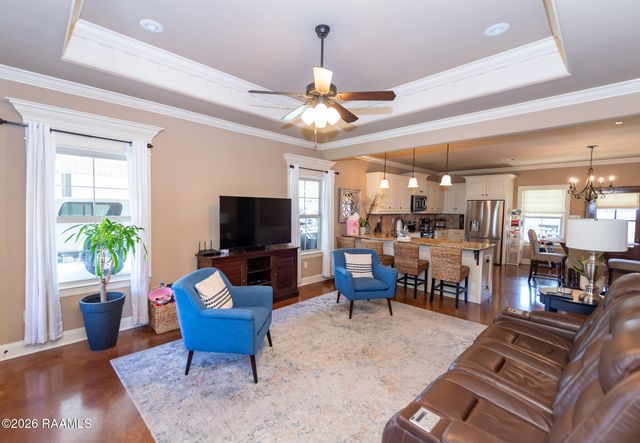 475 Broussard Street, Breaux Bridge, LA 70517