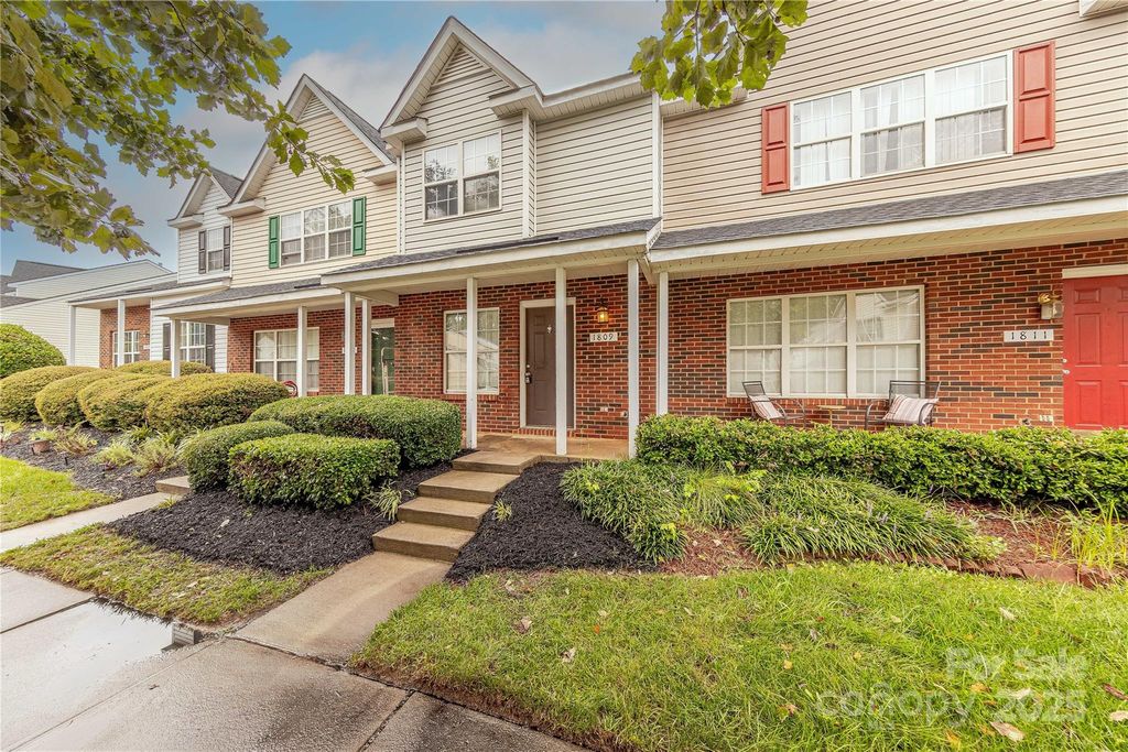 1809 Birch Heights Court, Charlotte, NC 28213