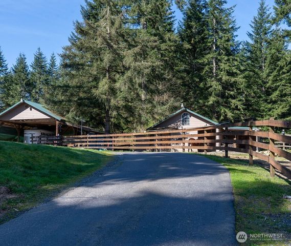 7516 Skinner Road, Granite Falls, WA 98252