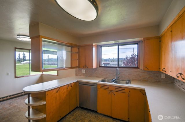 1579 Bishop Road, Chehalis, WA 98532