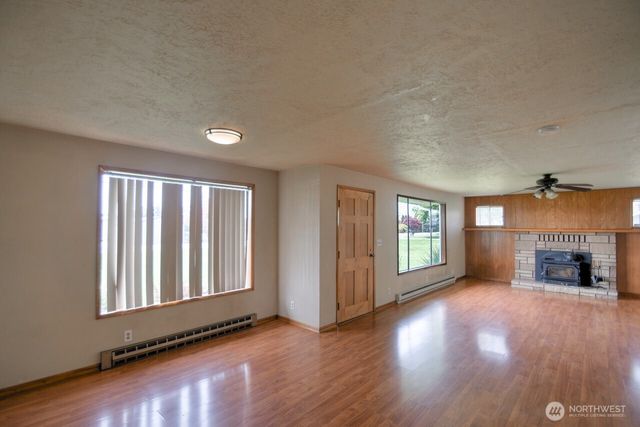 1579 Bishop Road, Chehalis, WA 98532