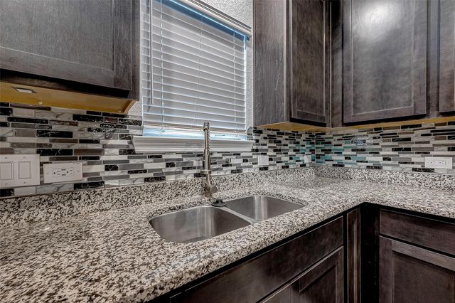 25407 Northpark Lake Drive, Porter, TX 77365