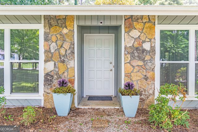 3274 Kimberly Woods Court SW, Lilburn, GA 30047