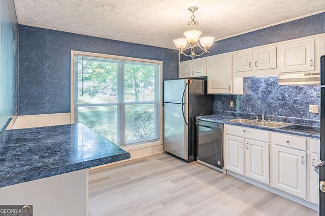 3274 Kimberly Woods Court SW, Lilburn, GA 30047