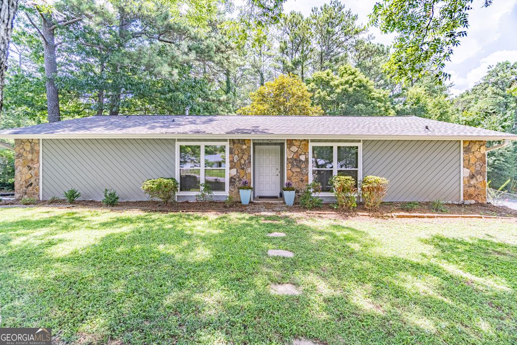 3274 Kimberly Woods Court SW, Lilburn, GA 30047