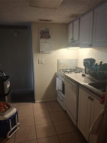 151 OYSTER BAY CIRCLE 300, Altamonte Springs, FL 32701
