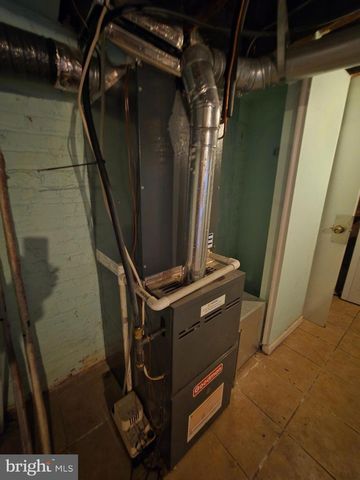 1929 GRINNALDS AVE, Baltimore, MD 21230