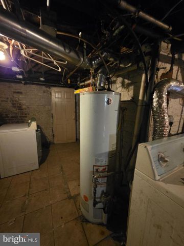 1929 GRINNALDS AVE, Baltimore, MD 21230