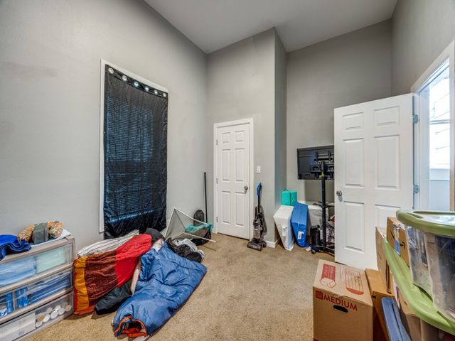 900 W Owings Street, Denison, TX 75020
