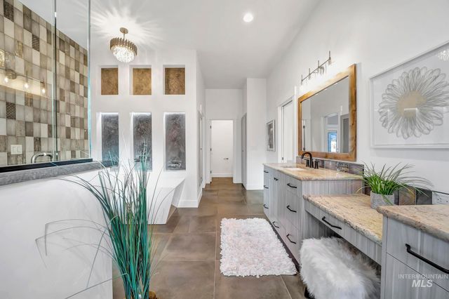 1580 Clear Creek Loop, Twin Falls, ID 83301