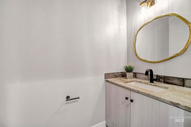 1580 Clear Creek Loop, Twin Falls, ID 83301